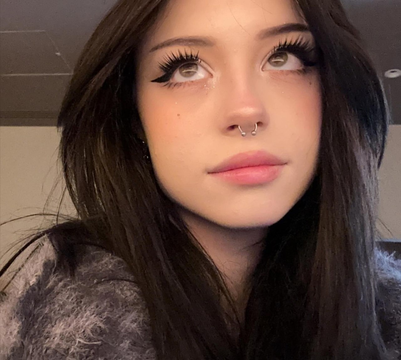 Яночка привлекальеная девушка из Бойковского цена от 6000 руб