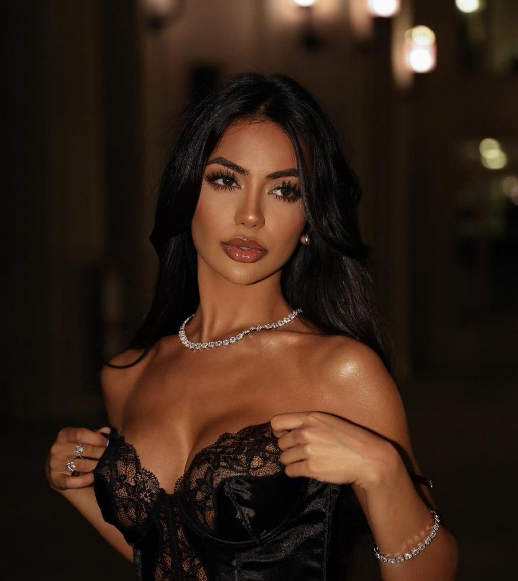 Милана привлекальеная девушка из Бойковского цена от 4000 руб