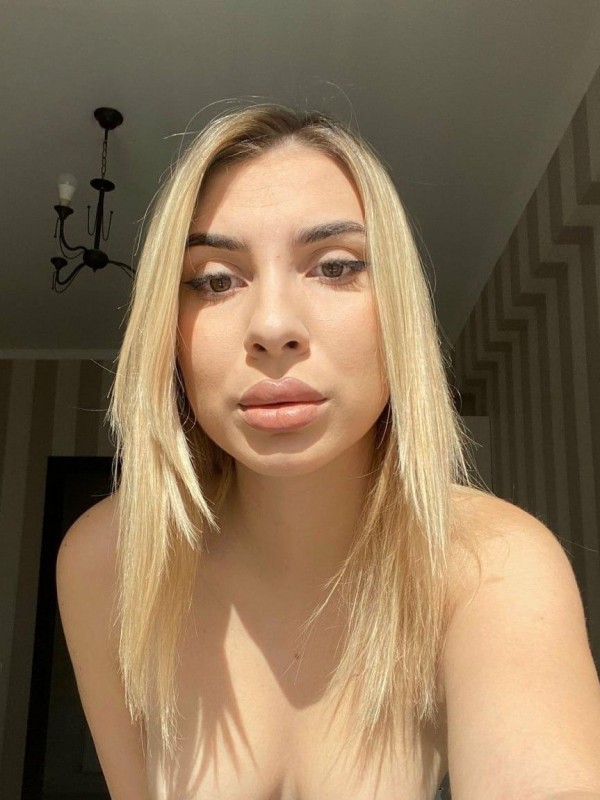 Катька привлекательная девушка из Бойковского цена от 6000 руб