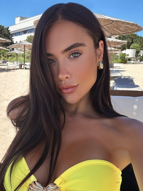 Эсмеральда привлекательная девушка из Бойковского цена от 7000 руб